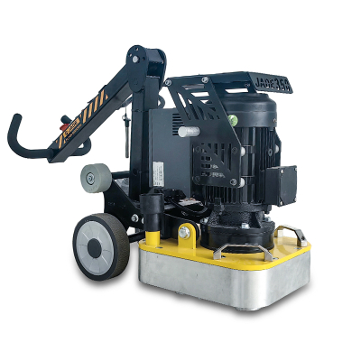 Piccola levigatrice per pavimenti