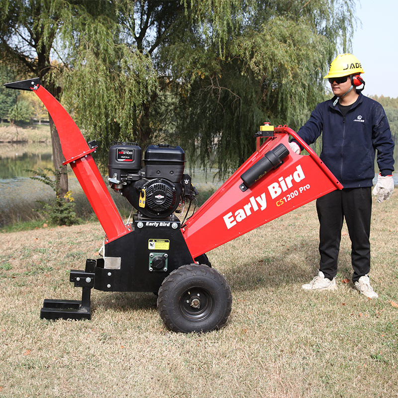ماكينة تقطيع الأخشاب CS1200