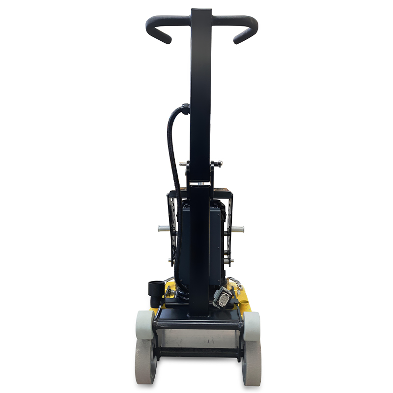 Machine à aiguiser le béton