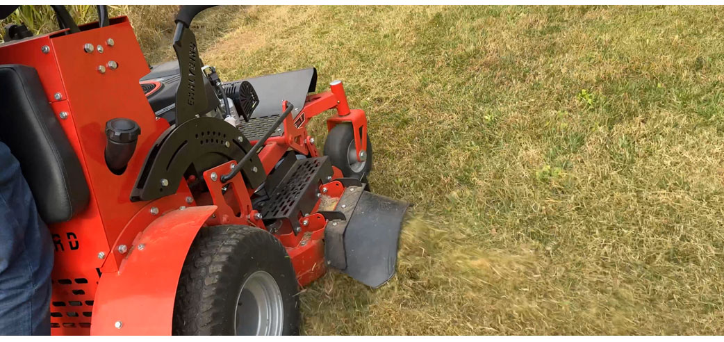 Автономная косилка с нулевым поворотом