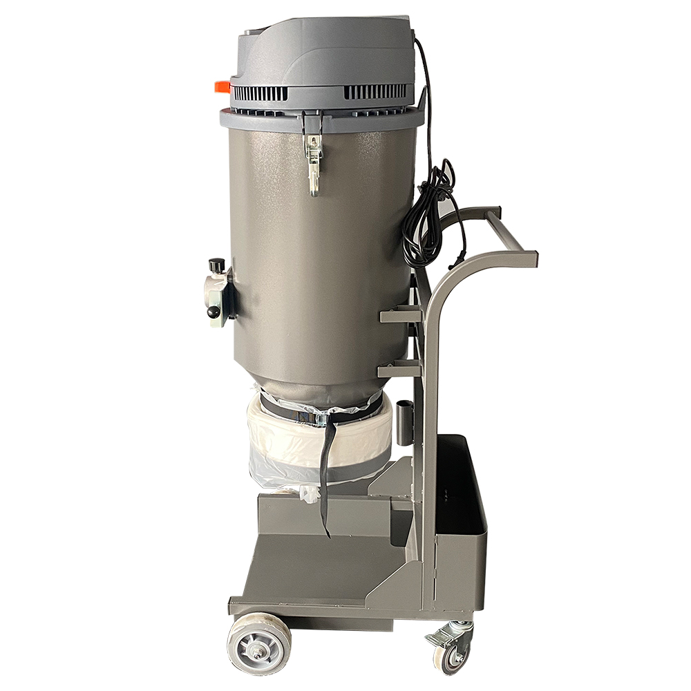 Industrial Vacuum Cleaner